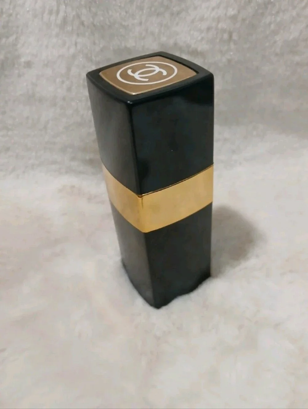 Vtg CHANEL No. 5  1.5 Fl Oz Refillable Parfume Case With Product Inside